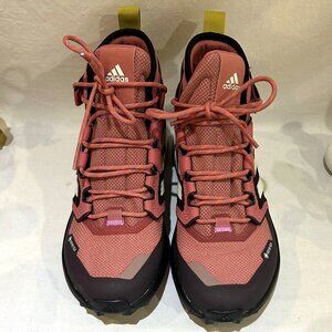 Adidas Outdoor Women's Terrex Trailmaker GTX Trail Traxion Shoe Pink New w/o Box